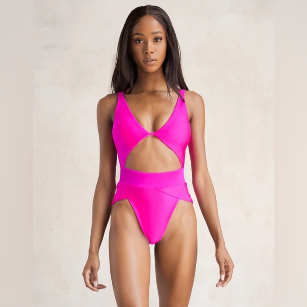 MBM swim Aspire one piece in magenta